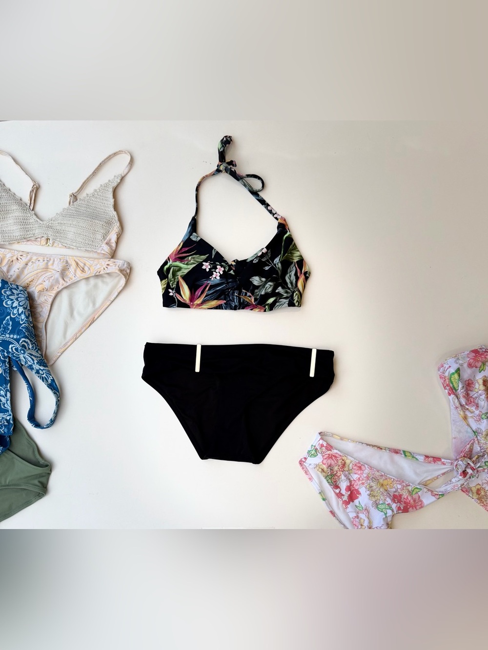 Bikini Bundle 4 Separate Matching Set EUC XS Tops XS/S Bottoms Beach Mermaidcore - Picture 4 of 11